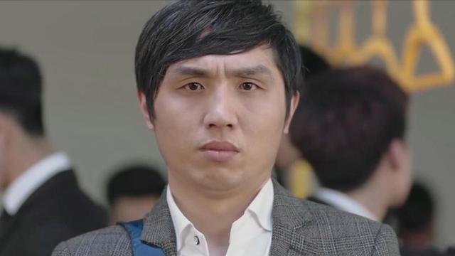 容貌不逊于沈腾,才华不弱于董成鹏,张子栋缘何始终难以走红呢?