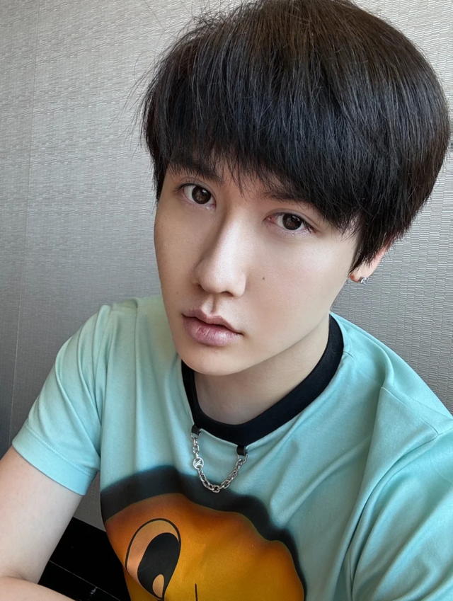 《演员3》为了流量没了底线！劣迹网红刘梓晨，知名小三姚笛官宣