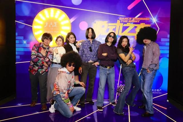 网传最惨年会吃盒饭,太难了!来康康别人家的神仙年会