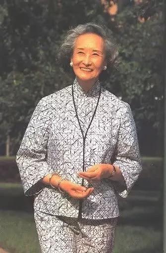 “上海名媛”郑念：42岁丧夫，52岁女儿自杀，她却优雅地活到94岁