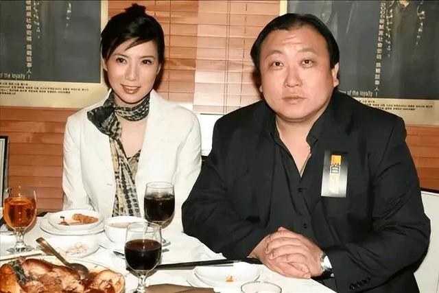 关秀媚的情路与星途:8年错付,17年相伴,余生为自己而活