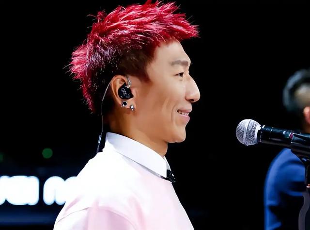 分道扬镳7年后，再看胡海泉、陈羽凡的各自境遇，简直是天差地别