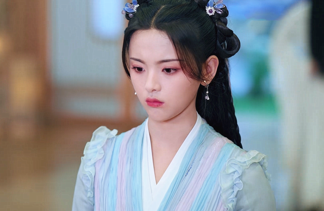 重紫：万劫、卓昊、秦柯为重紫而死，洛音凡不配爱重紫，两次杀她