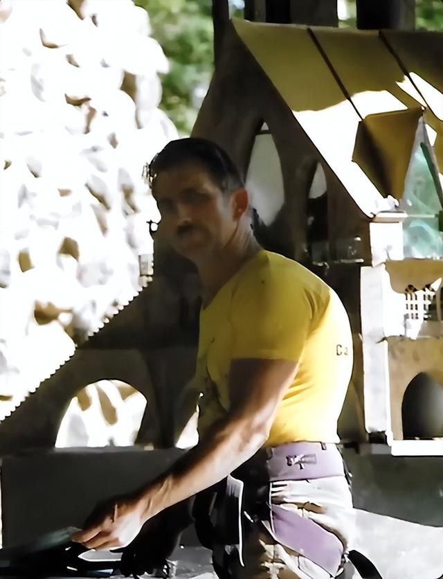 一句玩笑，美国少年用半个世纪，给自己造了一座奇幻城堡!