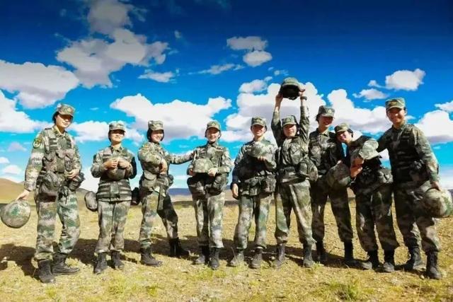 二次入伍，二等功！她有了新身份……