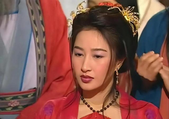 看了欧阳震华和林保怡,才明白男人可以不帅,但一定要有气质