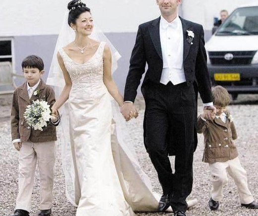 直击丹麦前王妃文雅丽的真容,美艳不可方物?老照片见证玄机