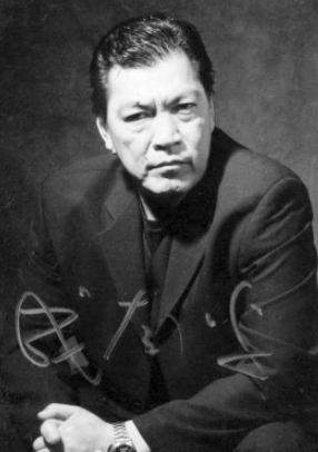 已故港星成奎安25岁孙子出车祸去世！车身被撞翻，浑身是血好吓人