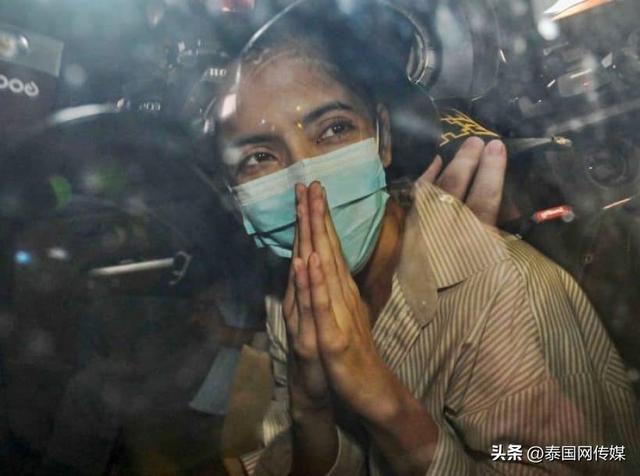 泰国知名女星Pinky保释出狱