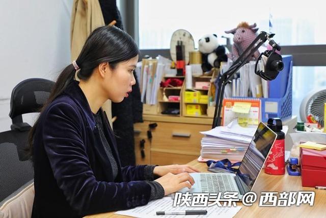 律政佳人张莹:希望每个女性都能成为完整独立的人