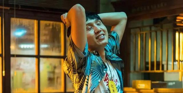 容貌不逊于沈腾,才华不弱于董成鹏,张子栋缘何始终难以走红呢?