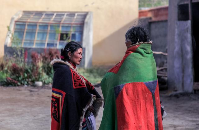 不毛地带的绿洲，茶马古道止于此，与印度、尼泊尔为邻，边贸繁荣