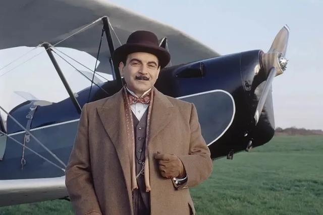 英剧《大侦探波洛》,阿加莎·克里斯蒂原著中走出来的波洛