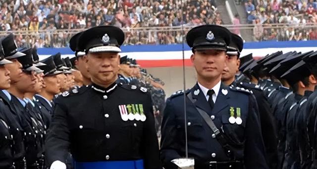 任达荣：香港警务处的“二把手”，向华强都要给他面子