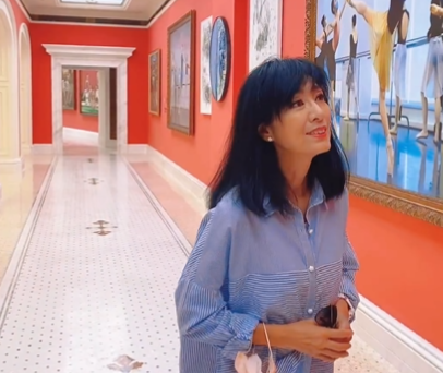 65岁米雪近照曝光,手臂骨感瘦到吓人,男友患癌去世后至今未嫁