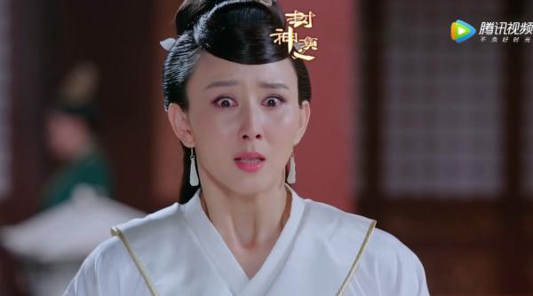 姜王后并没有死，行刑当天神秘人从天而降，纣王受惊性情大变