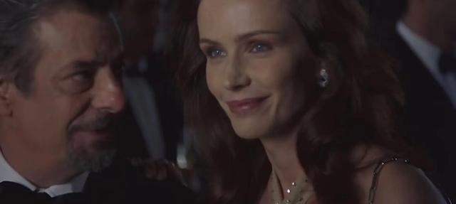 《沉默的羔羊2》汉尼拔系列——可怕食人魔为爱复出单手开脑壳