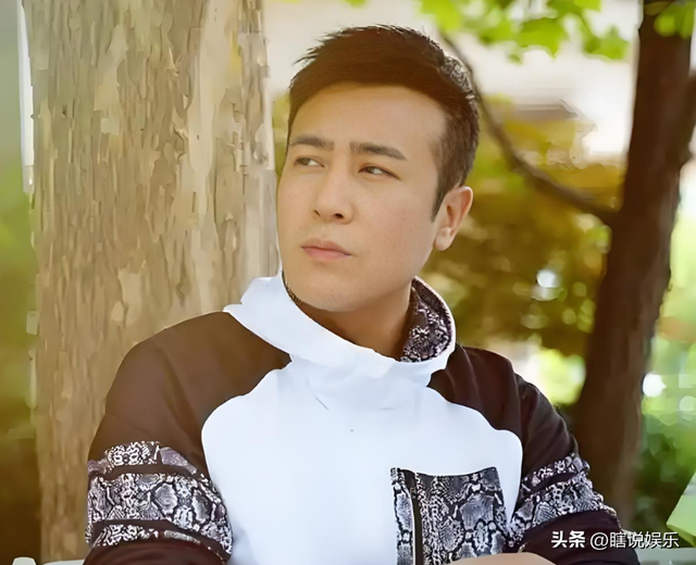 3岁丧父，靠吃姐姐奶水长大，成名后的于和伟为8个哥哥姐姐买房