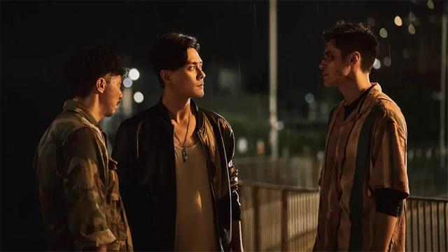 港产大尺度黑帮片，在香港卖了340万，删减10分钟，又来网大骗钱