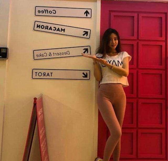 健身女神李恩美,精致五官,小蜂腰+大长腿,分享她的健身秘籍