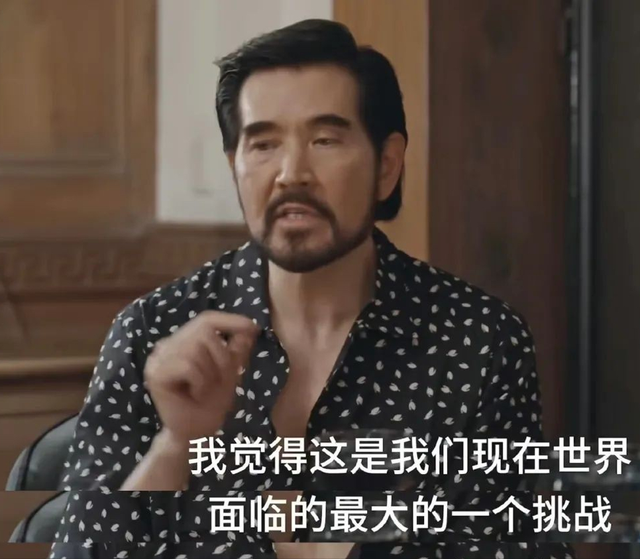 终于明白费翔没有老婆没有孩子的原因了！看他和许知远对谈就明白