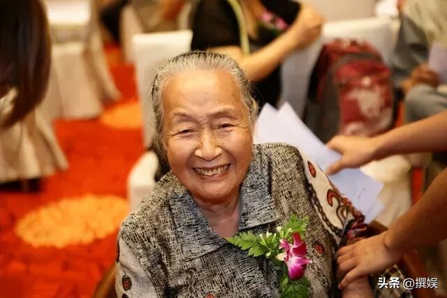 《外国小孩中国爸》20年：主角消失，配角逆袭成影后，差距太大了