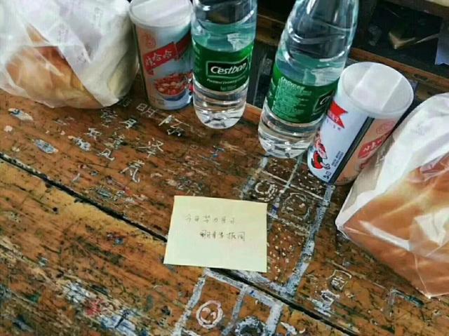 江苏响水爆炸救援武警转移后留下了这些东西,网友看后泪奔!