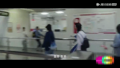 被网暴十年，他赚得盆满钵满