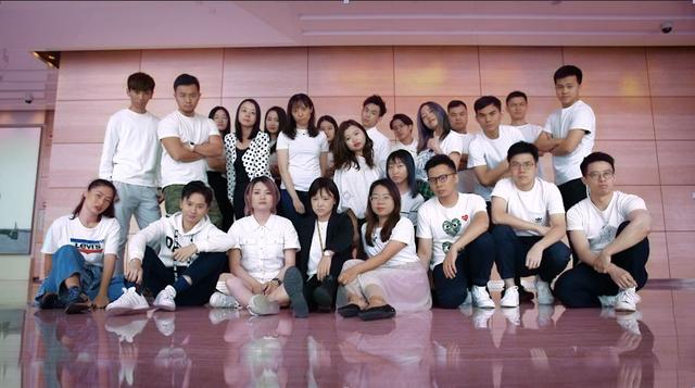 网传最惨年会吃盒饭,太难了!来康康别人家的神仙年会