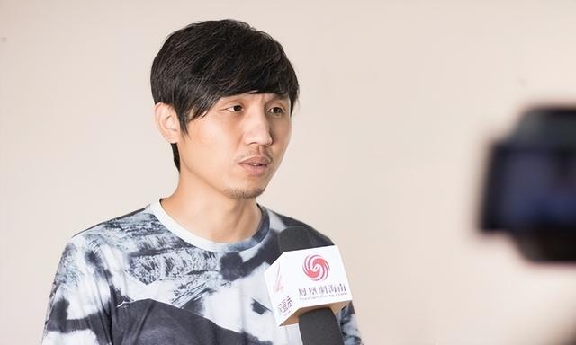 容貌不逊于沈腾,才华不弱于董成鹏,张子栋缘何始终难以走红呢?