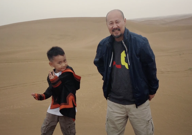 腾格尔永失爱女，痛彻肺腑十年：她让我开心6年就走了，我很满足