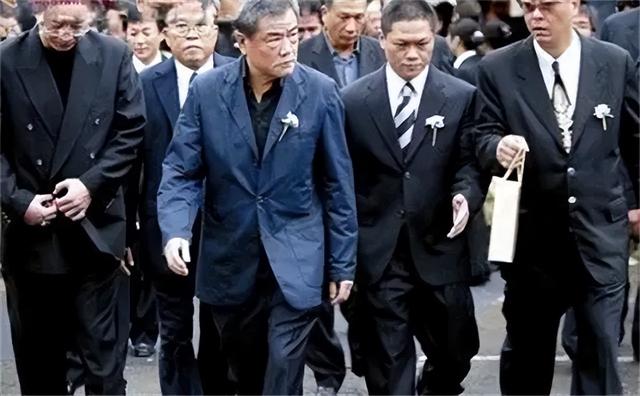 为什么香港有那么多黑帮？1997年香港回归，黑帮到底去哪了？