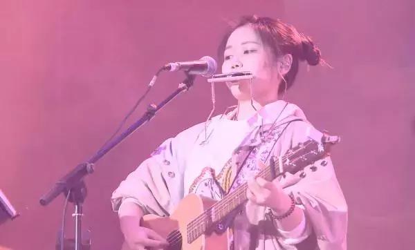 花粥:因为花是好看的,粥是好吃的,都是美好的东西啊