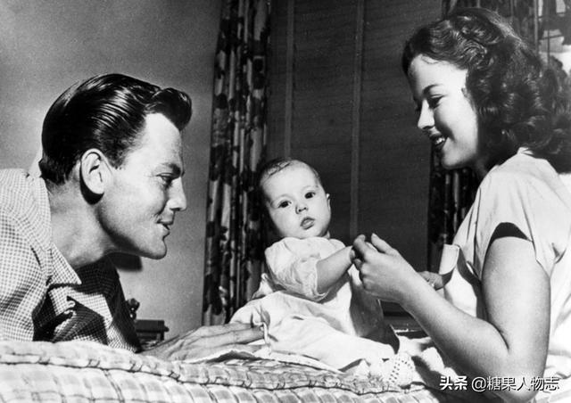 秀兰邓波儿：7岁拿奥斯卡22岁退圈，从资本的宠儿到弃儿，怪谁？