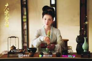 采桑女电影(名导名IP光环渐消散，古装剧创作露短板)