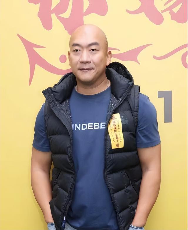 TVB御用恶人李嘉疑误用禁药险致双眼失明，上个月刚刚荣升准爸爸