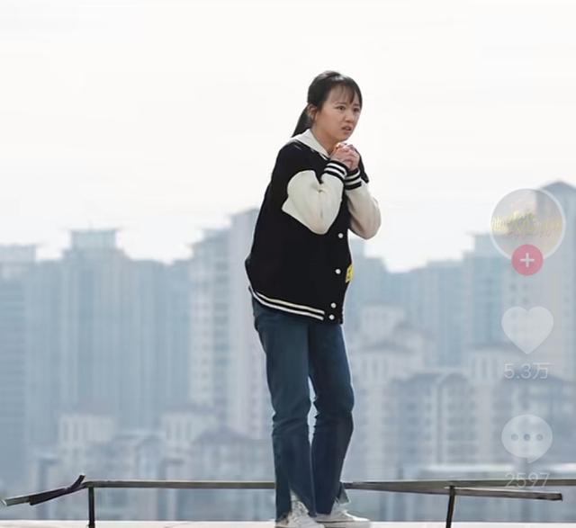 “我本来已经抓住她了”,被《他从火光中走来》评论区整破防了