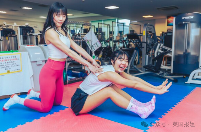 日本18岁女高中生变身比基尼健美女神!肌肉反差照引惊呼:这元气