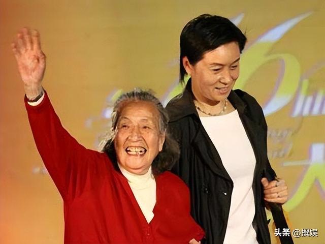 《外国小孩中国爸》20年：主角消失，配角逆袭成影后，差距太大了