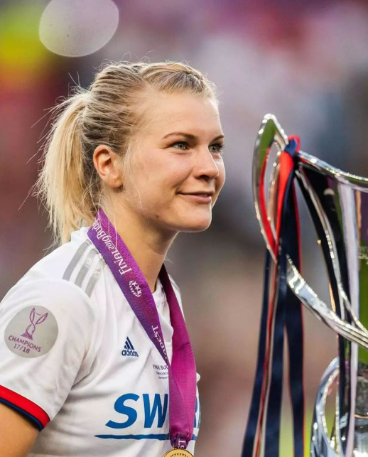 足坛十佳美女足球运动员，多图欣赏，美貌气质与实力的结合