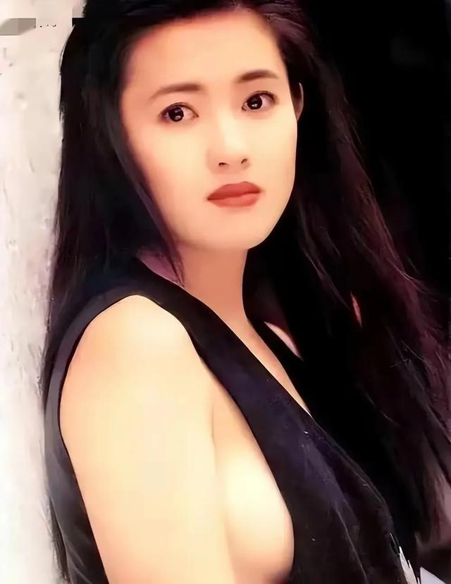 太美了!香港大尺度“三级片”《蜜桃成熟时》画面唯美,你看过吗