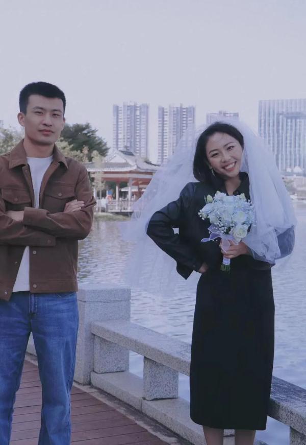 喜上加喜，新婚首月双双立功受奖！