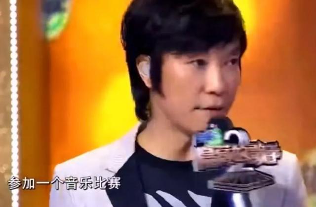 54岁情歌王子邰正宵复出,商演唱成名曲跑调,拍诡异视频吓网友