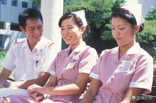 2002年的港剧还没有没落，不信？看看这11部剧就知道了