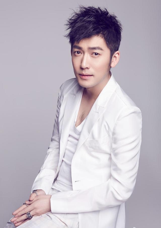 演员张博有个性：怒打顶头上司，没与江珊玩“姐弟恋”