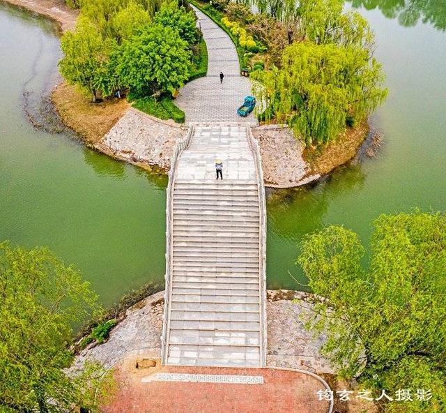 春欲尽日迟迟,花未谢踏春时 五一长假哪里去,看看济阳澄波湖