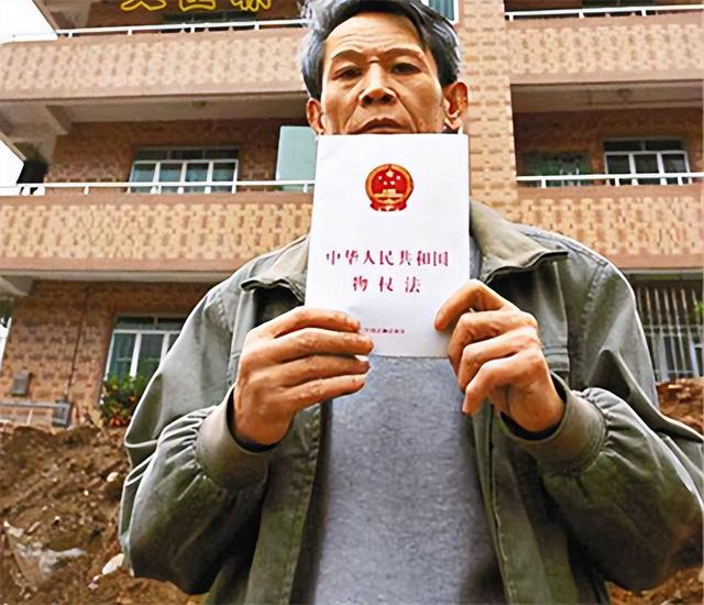 深圳钉子户蔡珠祥：夫妻联手得1700万拆迁款，分完钱后妻离子散