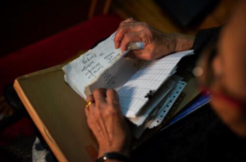 90岁“诚信奶奶”十年还债2077万，如何让更多人见贤思齐