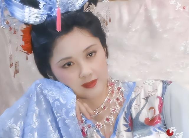 女儿国国王不是谁都能演,有的柔情似水,有的腹黑疯批