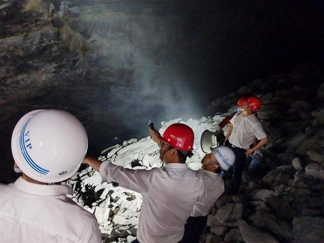 穿越超级大溶洞!宜来高速月山隧道双幅贯通